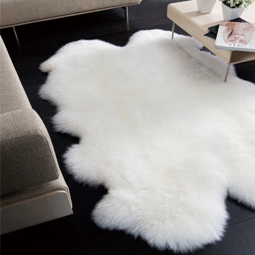 4-Pelt Sheepskin Area Rug (4'x6.5')